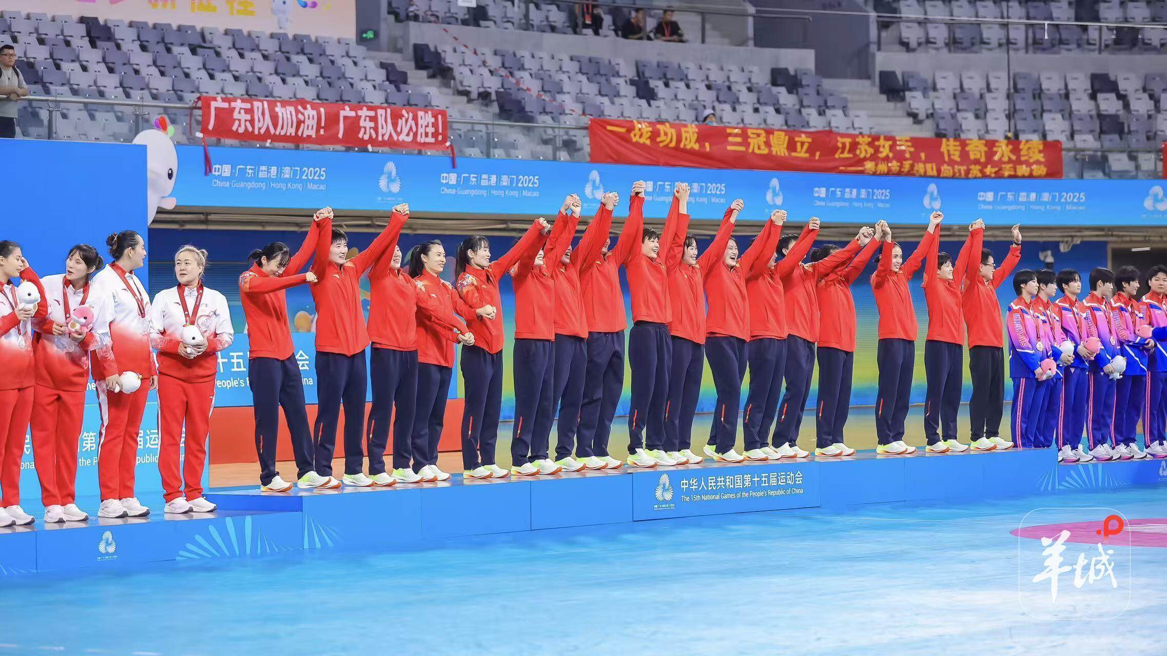 同努力才走, 获得第四至, 手球比赛配 同努力才走, 获得第四至, 手球比赛配