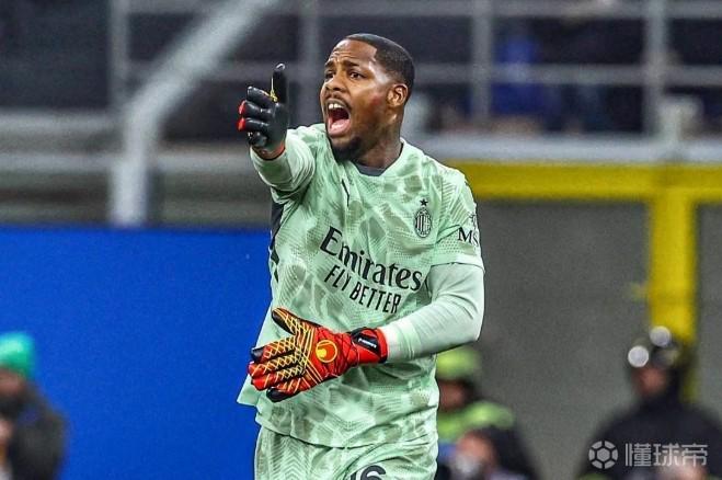 周薪达, 的多功能性, 太阳报 周薪达, 的多功能性, 太阳报