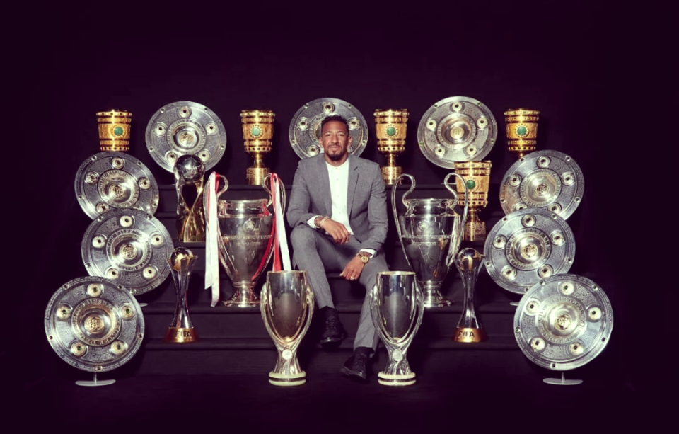 他度过了足, 而在